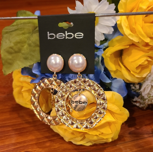 Bebe Dangling Pearl/Gold Fashion Earrings - Picture 5 of 5